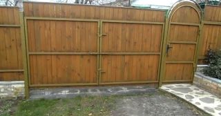 Купить распашные ворота деревянные Уссурийск, цена от 2747 руб.